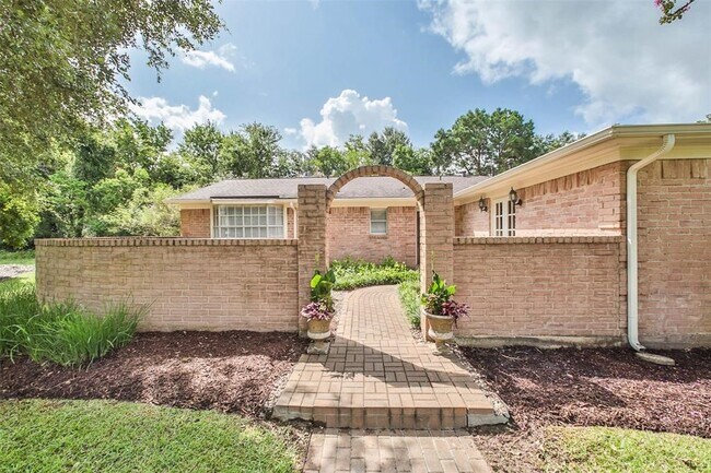 Photo - 6911 Sprigg St