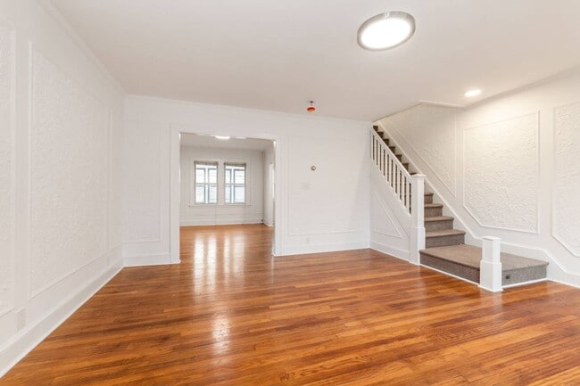 Photo - 67-135-135 Burns St