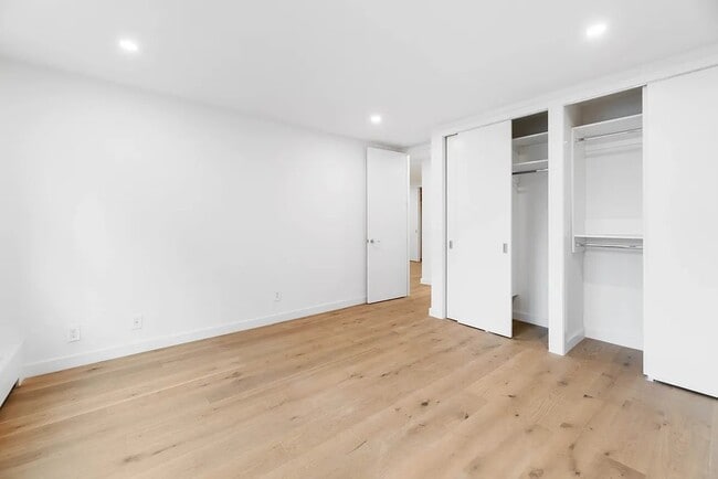 Photo - 227 E 59th St Unit 2D