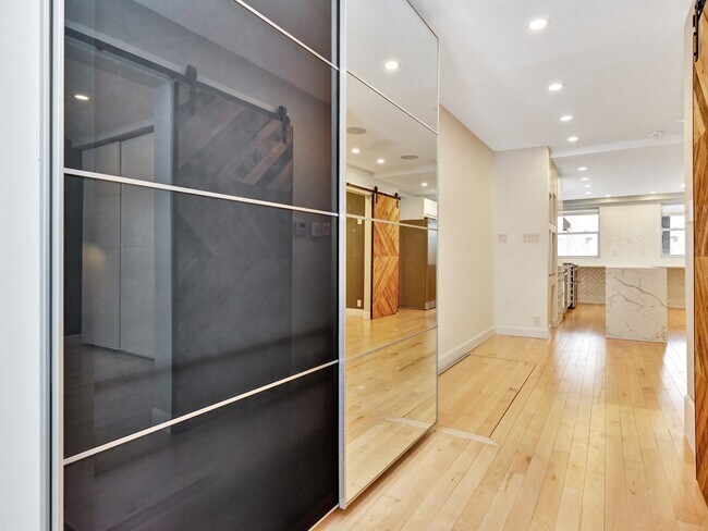 Photo - 135 Hinchey Av Unit 1