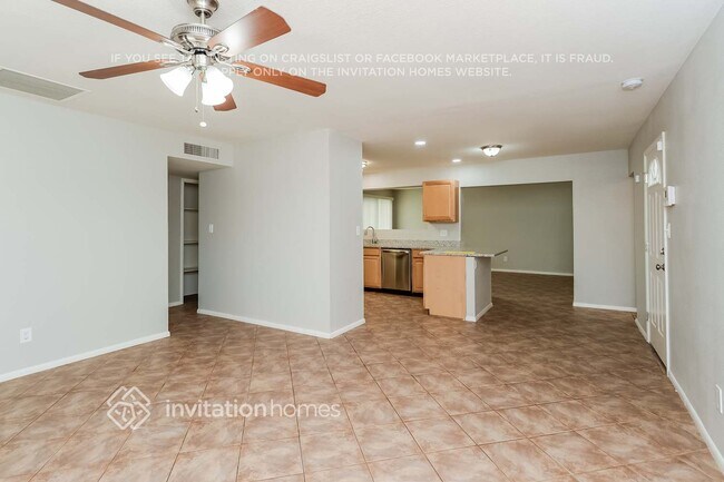 Photo - 3819 W Columbine Dr