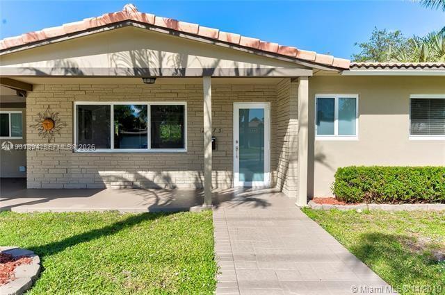 Building Photo - 2675 NE 8th St