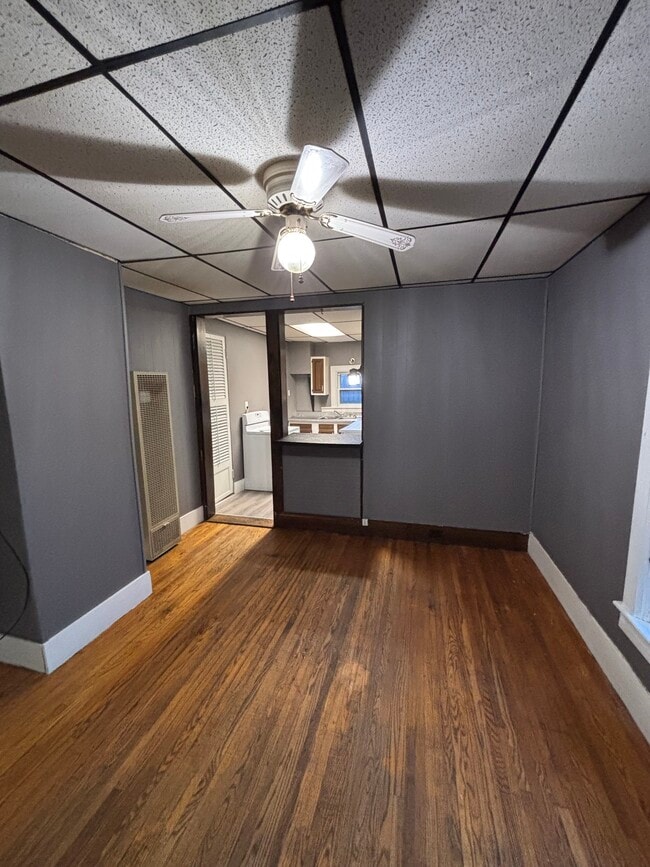 Building Photo - 48 Pennsylvania Ave Unit 2