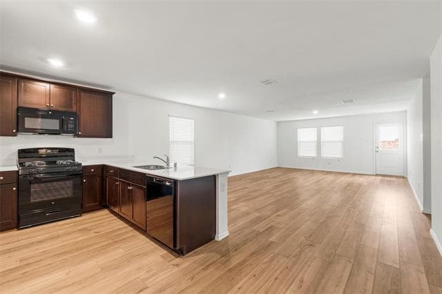 Photo - 1708 Helmoken Falls Dr