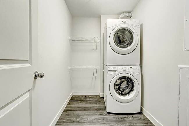 Photo - Emerald Hills Apartments