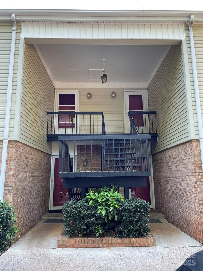 Photo - 4605 Coronado Dr Unit D