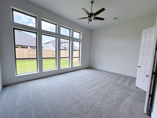 Photo - 5406 Holly Holw Ln