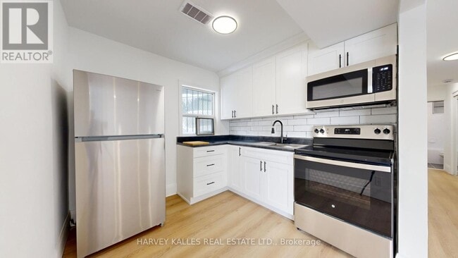 Photo - 1252 Davenport Rd