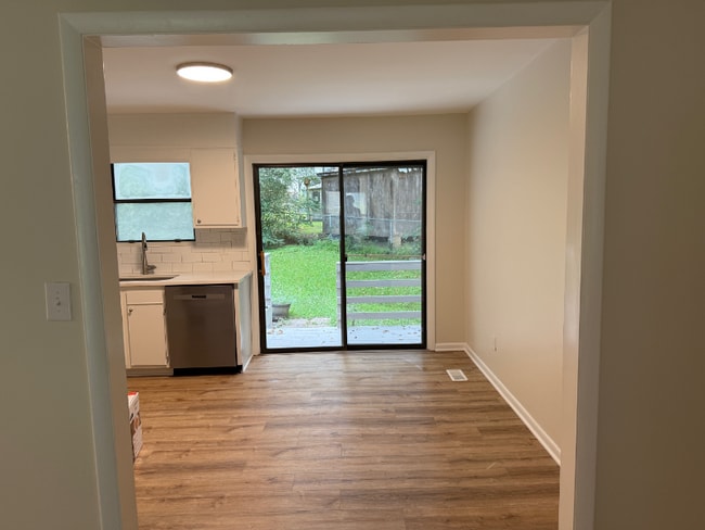 Photo - 320 Ridgecrest Rd