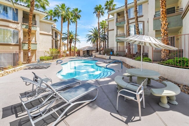 Photo - Modern Ground-Level Condo With A One Car Garage in Prime Southwest Location with Resort-Style Ame...