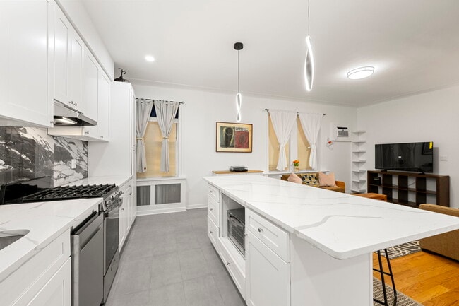 Photo - 6015 Boulevard E Unit 5A