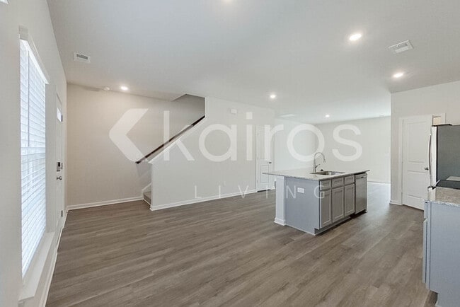 Photo - 2407 Banyan Cir
