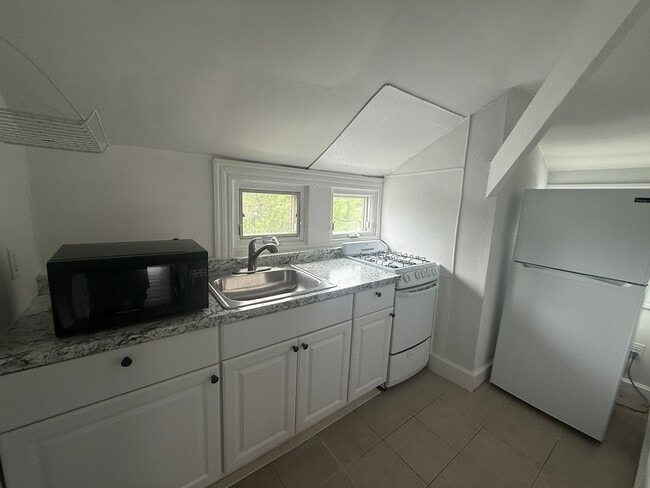 Photo - 206 Bellevue Ave Unit 3