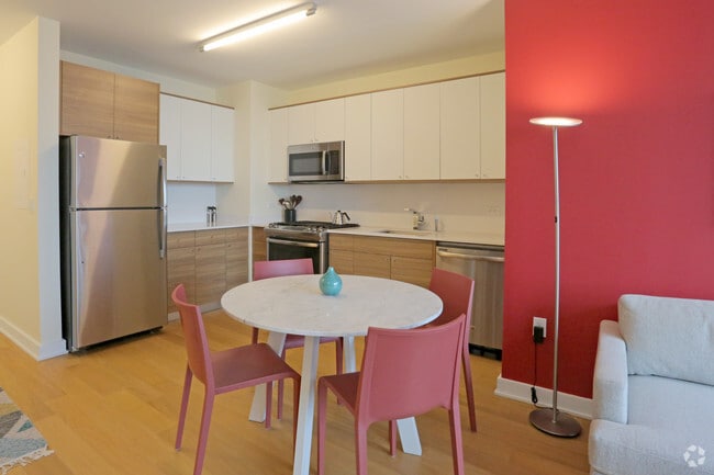 Apt 3106 Kitchen