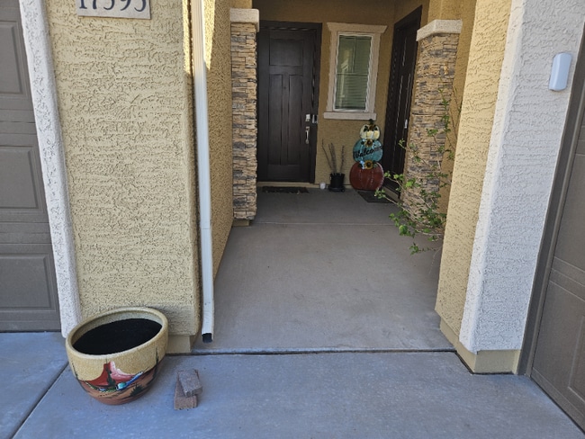 Photo - 17593 W Victory St