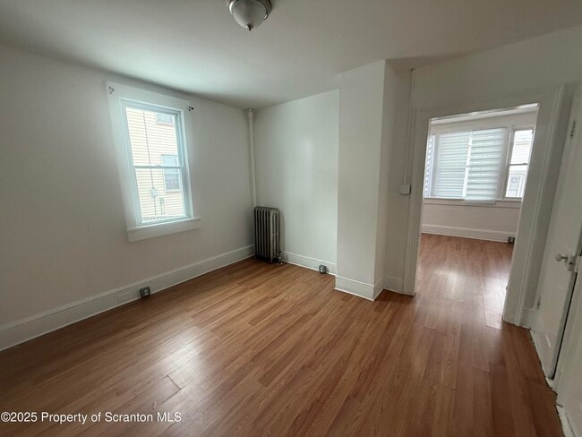 Photo - 417 Willow St