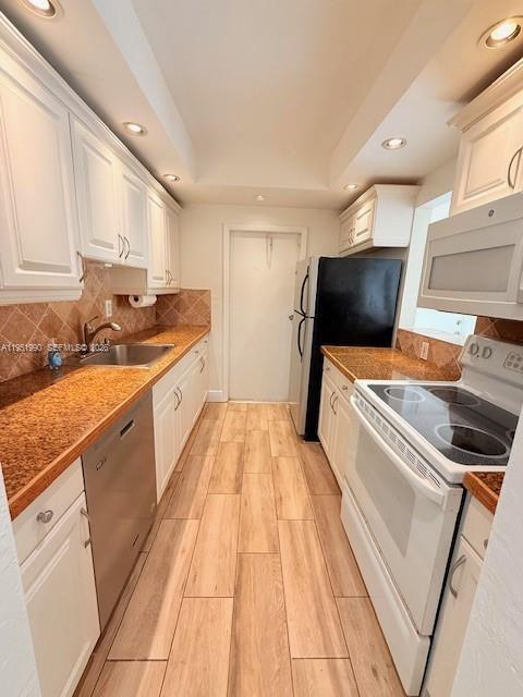 Building Photo - 13858 SW 90th Ave Unit 108-KK