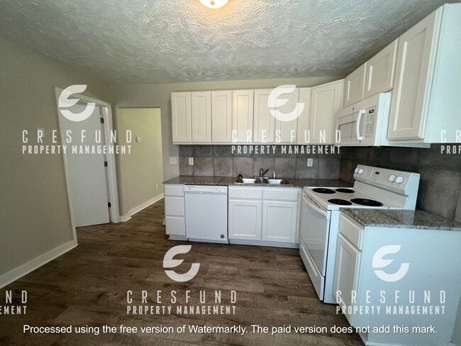 Photo - Miller Avenue Apartments