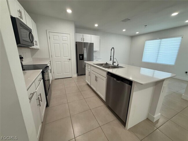 Photo - 1304 NE 9th Pl