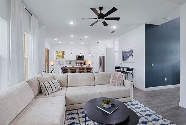 Photo - 5631 Heckscher Dr