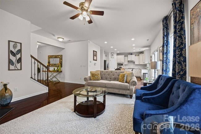 Photo - 409 Elizabeth Valley Ln