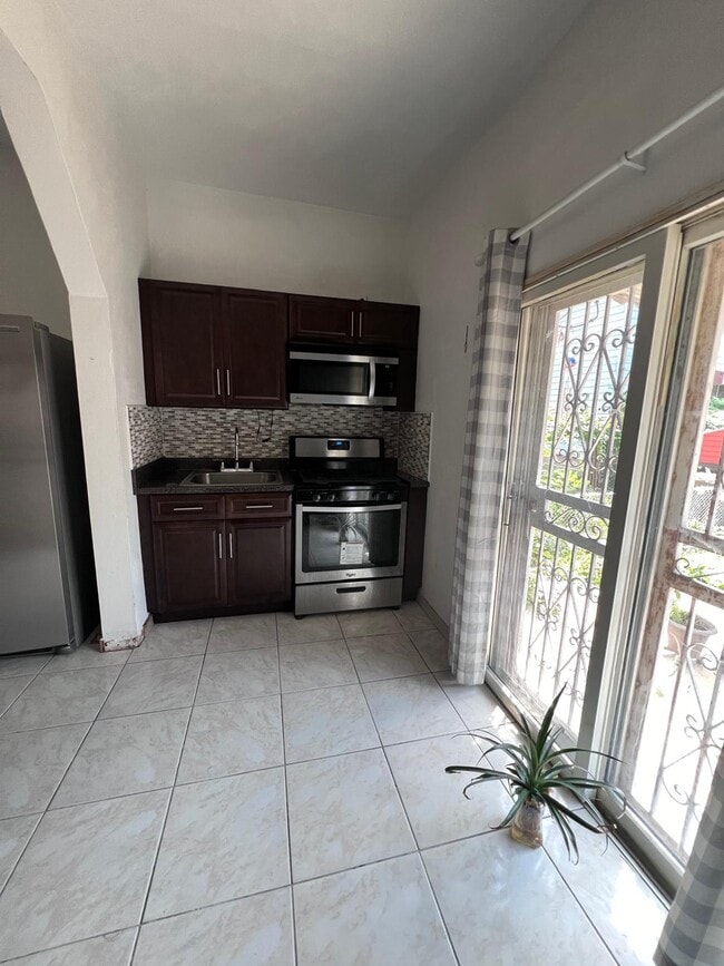 Photo - 4830 91st Pl