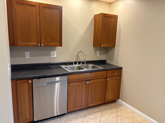Photo - 9 Woodduck Ln Unit #2