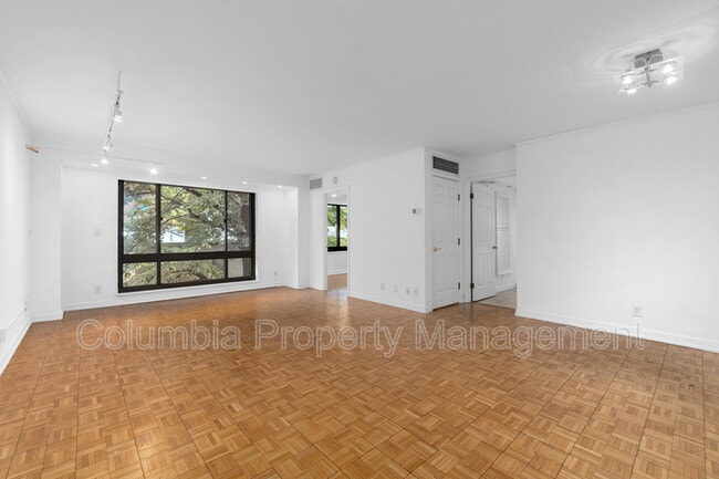 Photo - 1077 30th St NW Unit 304