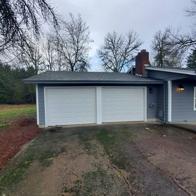 Photo - Pet Friendly Single level, 3 bed: 2 bath home with an open yard area and 2 car garage