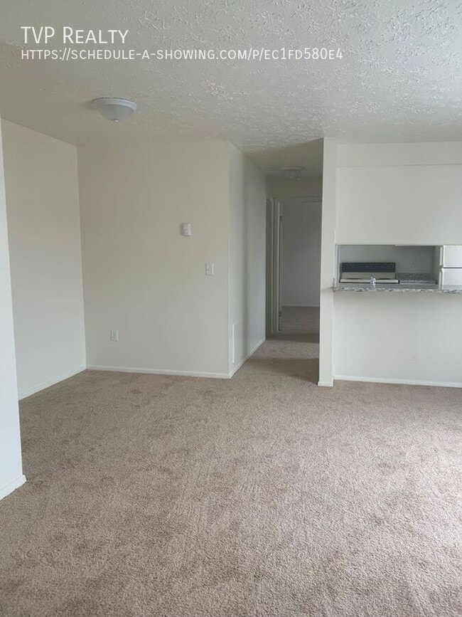 Photo - 123 Fox Hill Ln