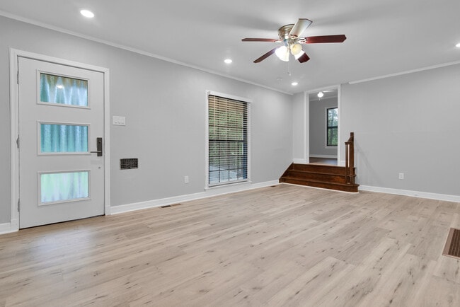 Photo - 34 W Parnell St