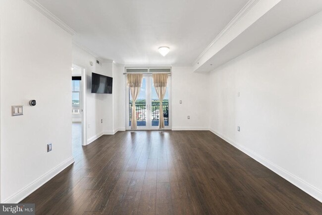 Building Photo - 11760 Sunrise Valley Dr Unit 809