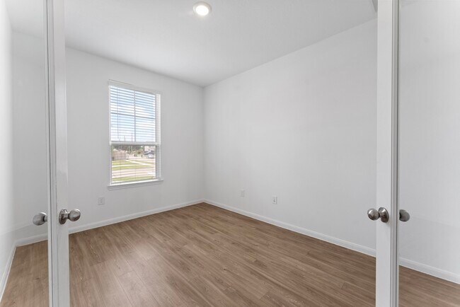 Photo - 25718 Merino Ct