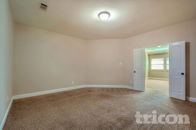 Photo - 409 Montgomery Ave