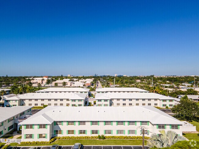 Photo - Gregorian Court Co-Ops