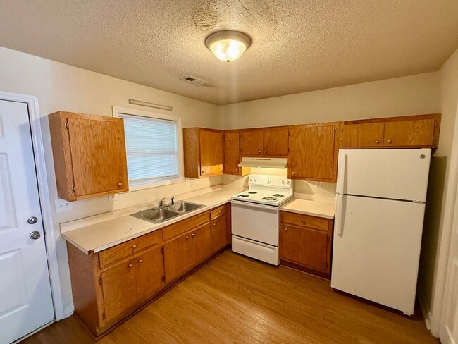 614 E Parker St Unidad J