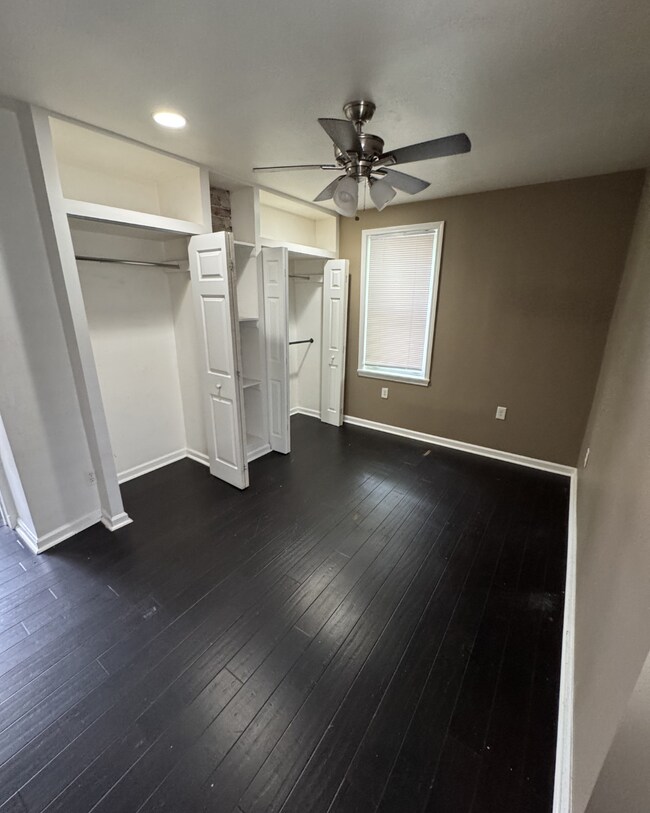 Photo - 1635 Methyl St