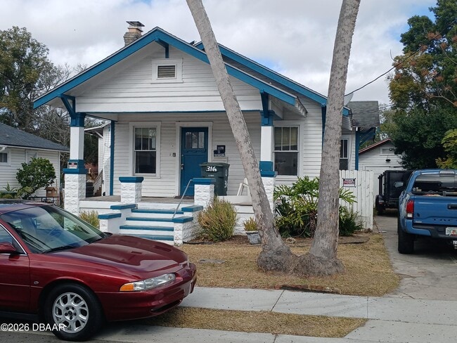 Building Photo - 316 Michigan Ave