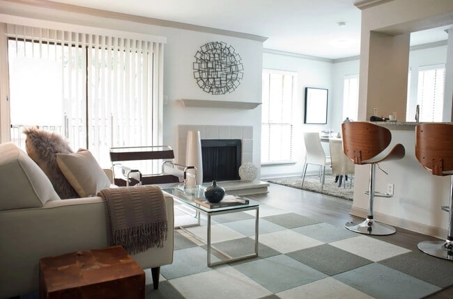 Building Photo - Trailpoint at the Woodlands Rental