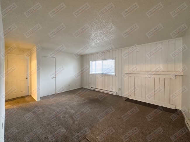 Photo - Ealges Nest Apartments Unit A