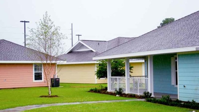 Oak Haven - Oak Haven Townhomes