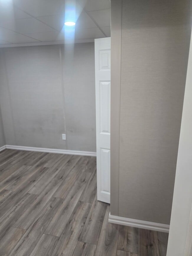 Photo - 5 Verdun Ave