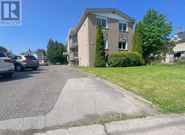 Photo - 15 John St Unité 4