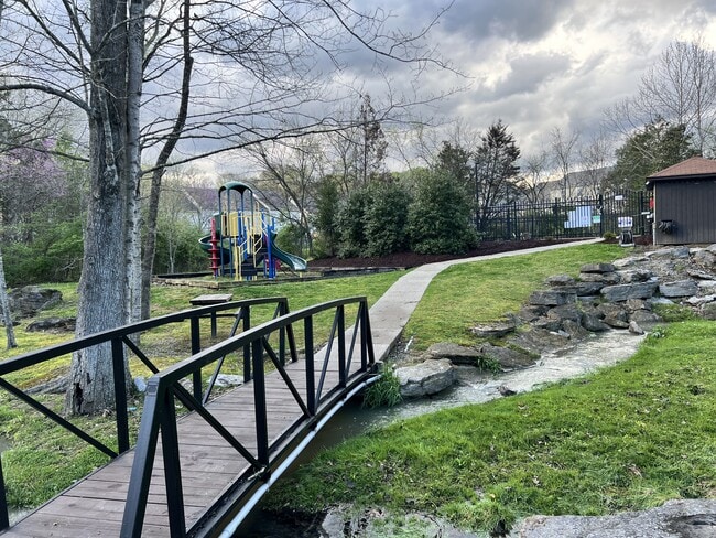 Photo - 1509 Sudbury Ct