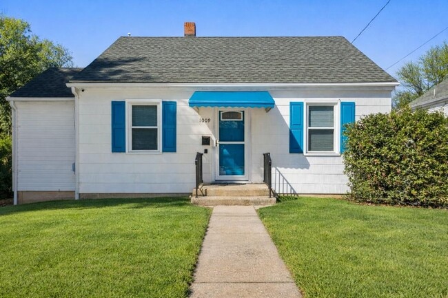 Building Photo - 1009 Lindsay St