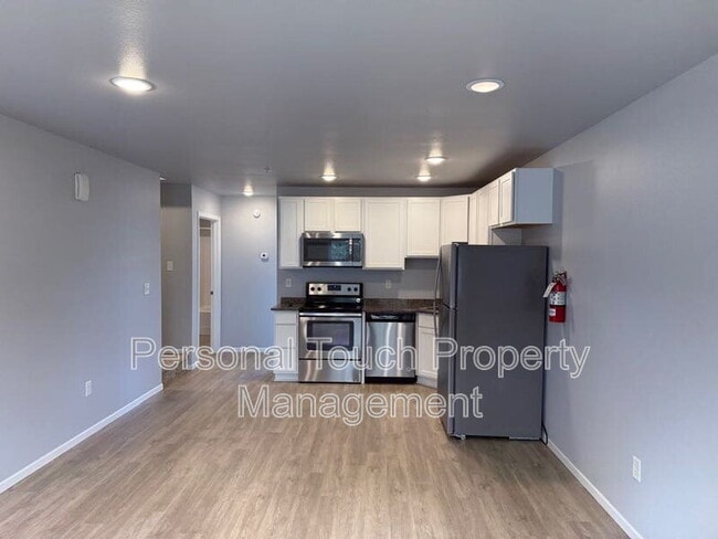 Photo - 808 7th Ave S Unit 5