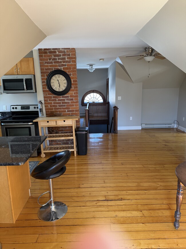 Photo - 19 Columbus Ave Unit Third Floor