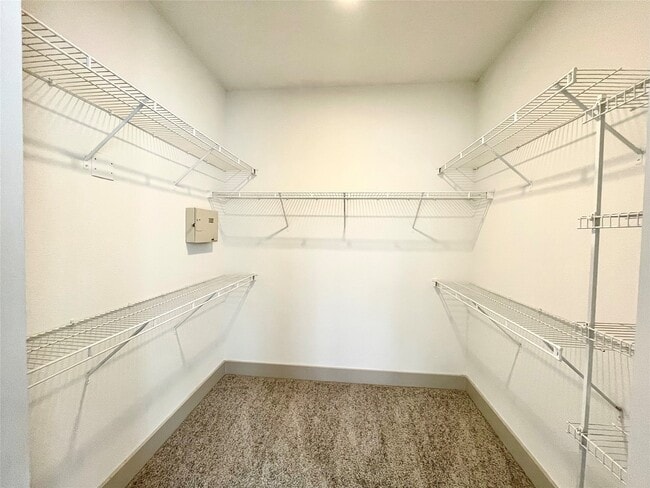 Photo - 2222 Smith St