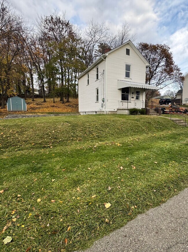 Building Photo - 834 W Martin St