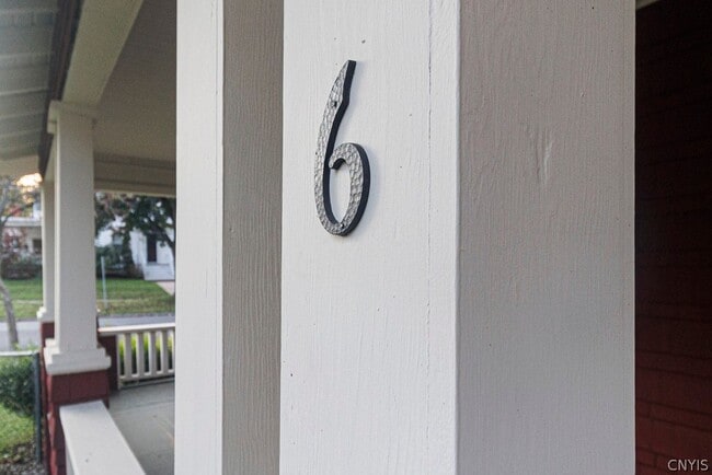 Photo - 6 Sanger Ave